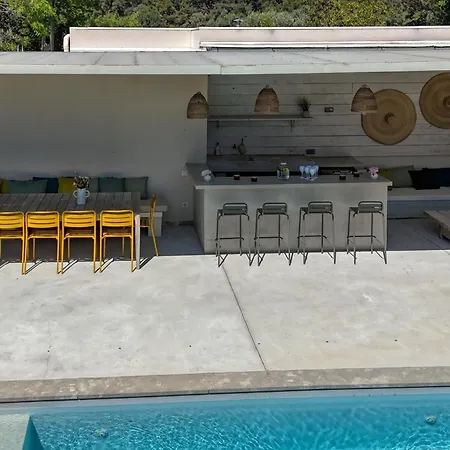 Luxury Albizziane Pool, Pool House And Exceptional Garden 10 People فيلة